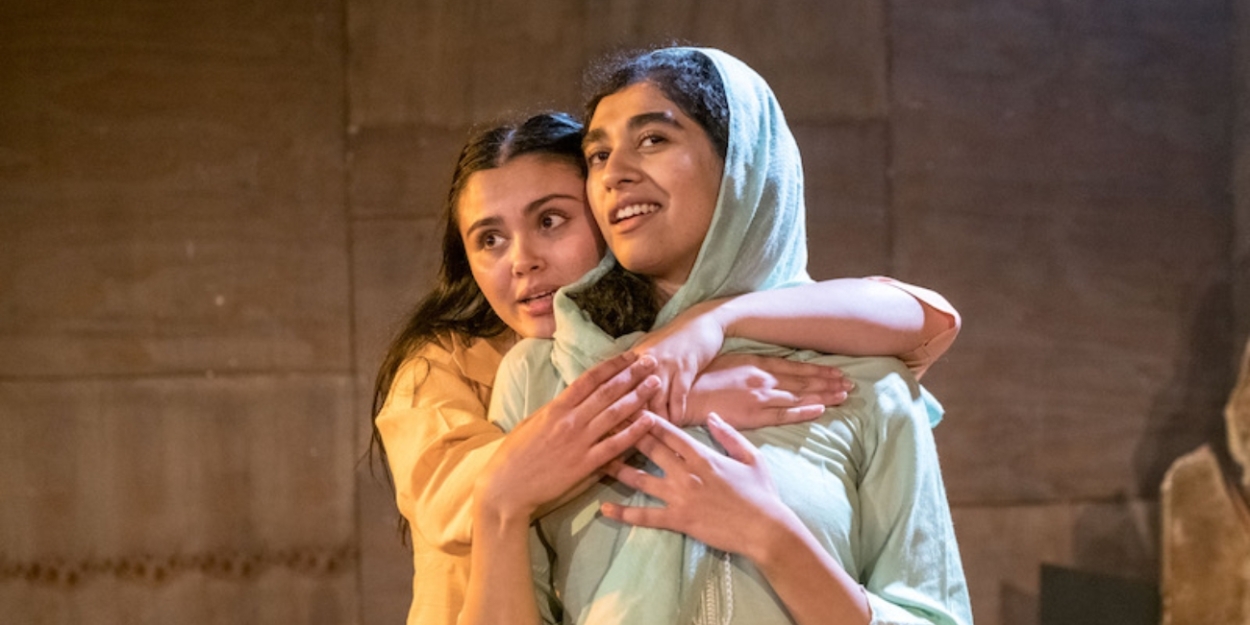 Review: SANTI & NAZ, Soho Theatre