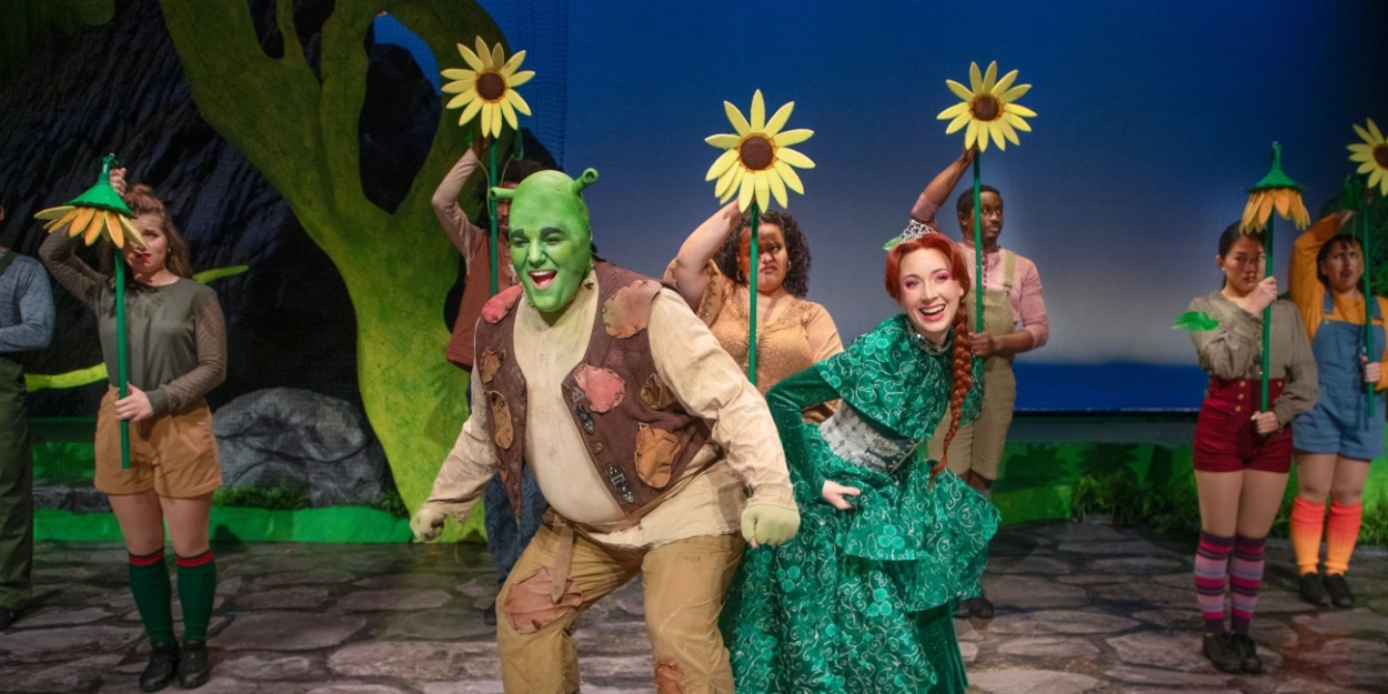 Review: SHREK: THE MUSICAL at Emerson Colonial Theatre  Image