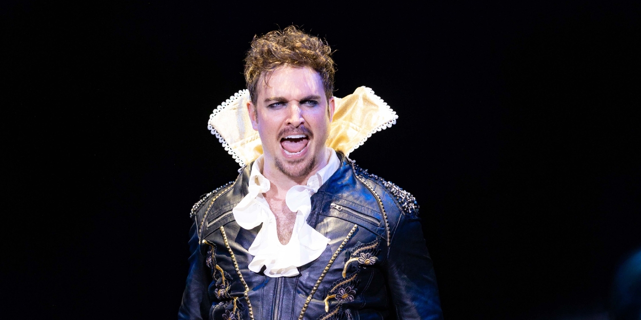 Review: SOMETHING ROTTEN at Fulton