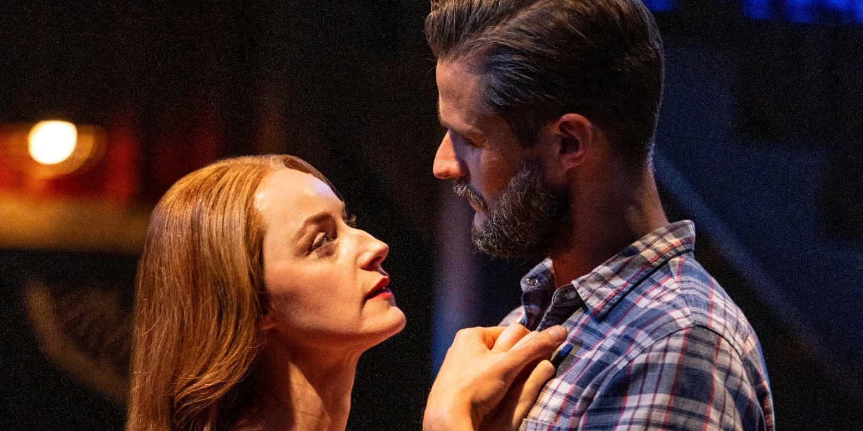 Review: A Theatrical Feast: THE BRIDGES OF MADISON COUNTY at Signature Theatre Photo