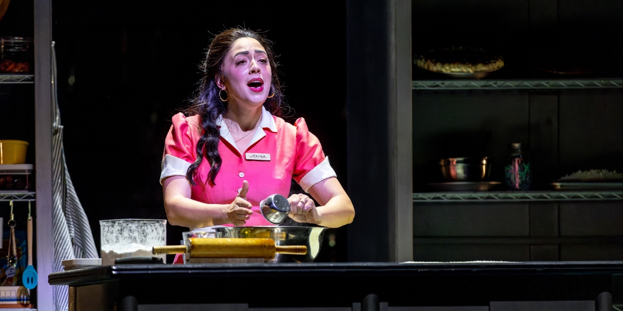 Review: WAITRESS at Paramount Theatre Aurora, IL Photo