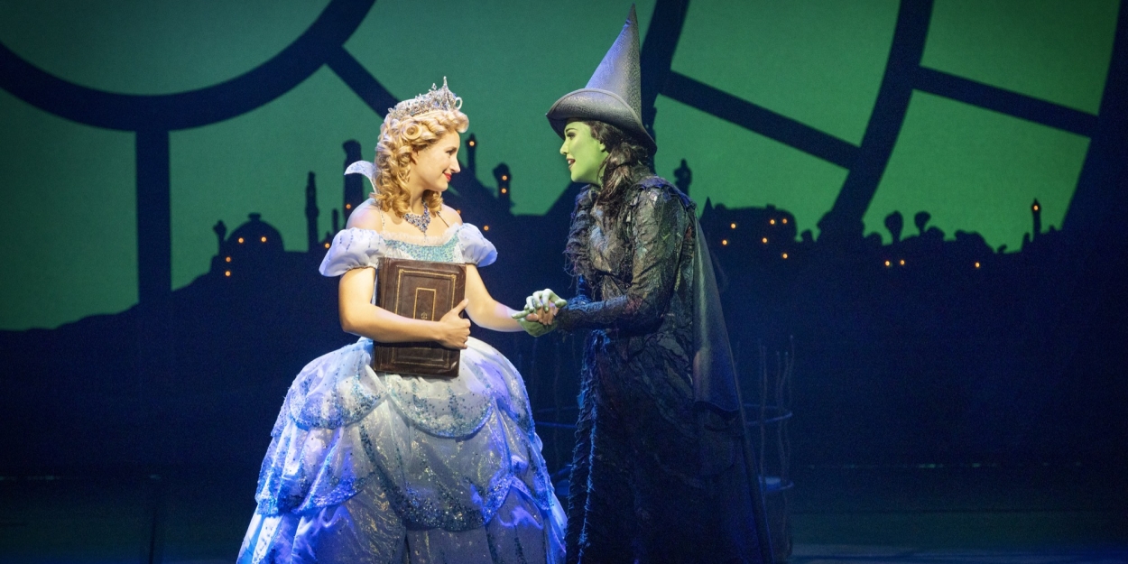 Review: WICKED at Regent Theatre Photo