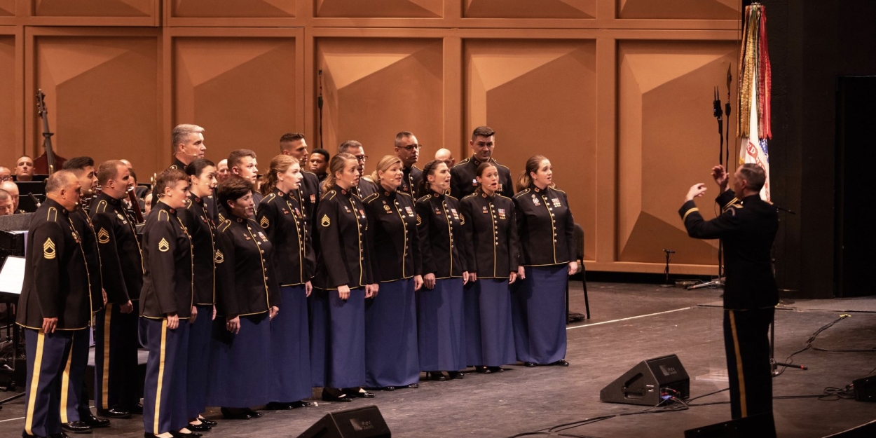 美国陆军现场乐团士兵合唱团和西雅图歌剧退伍军人合唱团为退伍军人节首演新作品