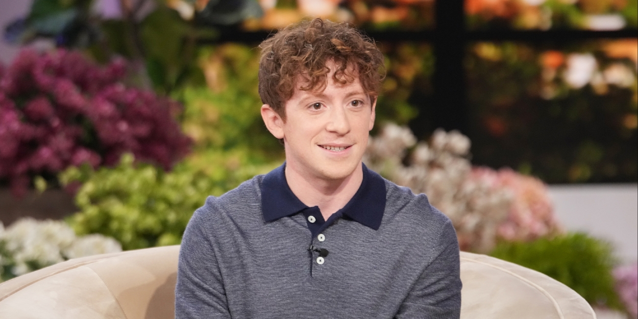 Video: Ethan Slater Shares Most Embarrassing SPONGEBOB Moment; Praises WICKED Co-Stars Photo