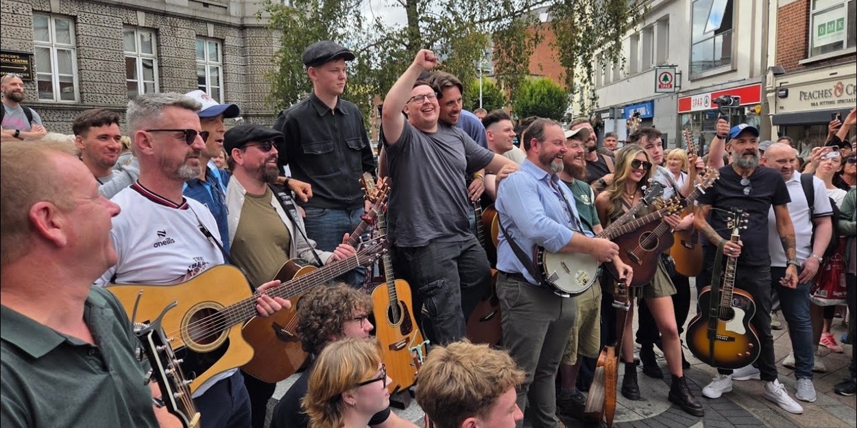 Glen Hansard Fans Sing ‘Falling Slowly’ at His Memorial; Broadway Pays Tribute Glen Hansard Fans Sing ‘Falling Slowly’ at His Memorial; Broadway Pays Tribute