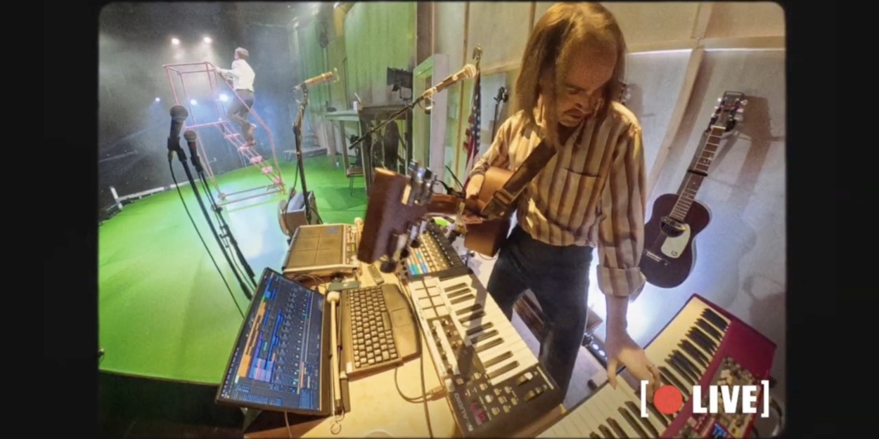 How KENREX’s Onstage Musician Performs a Live Soundtrack Every Night How KENREX’s Onstage Musician Performs a Live Soundtrack Every Night
