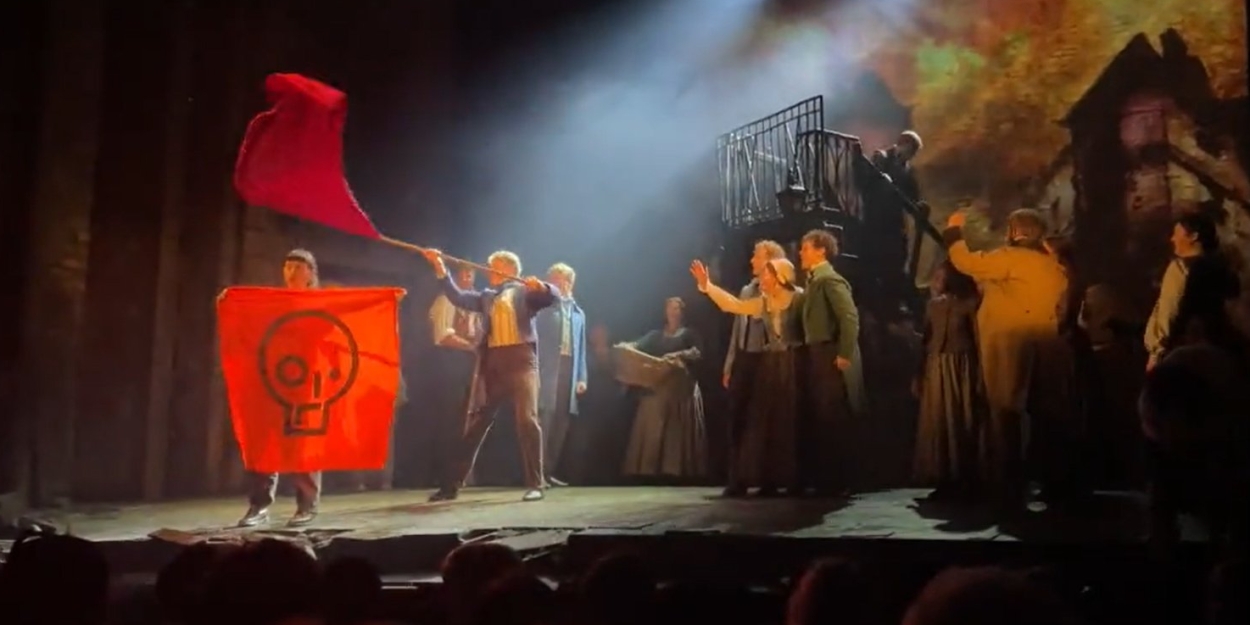 Video: LES MISERABLES West End Interrupted By Just Stop Oil Protesters
