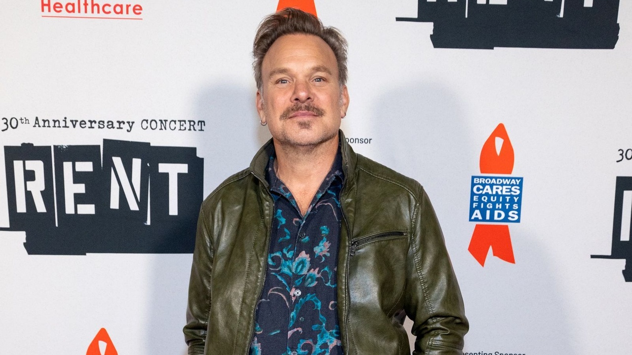 Video: Norbert Leo Butz Shares Backstage Look at the RENT Reunion Concert Video