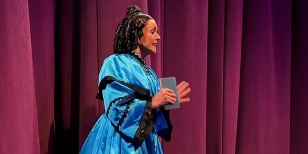 OH, MARY! Star Jane Krakowski’s ‘Red Bucket Speech’ Goes Hilariously Wrong