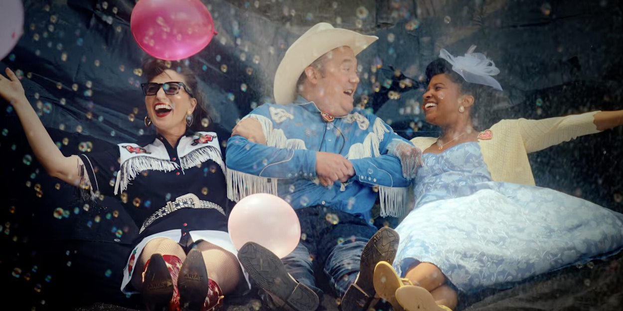 Renée Elise Goldsberry Joins Sara Bareilles In New Music Video ‘Still Crying’ Renée Elise Goldsberry Joins Sara Bareilles In New Music Video ‘Still Crying’