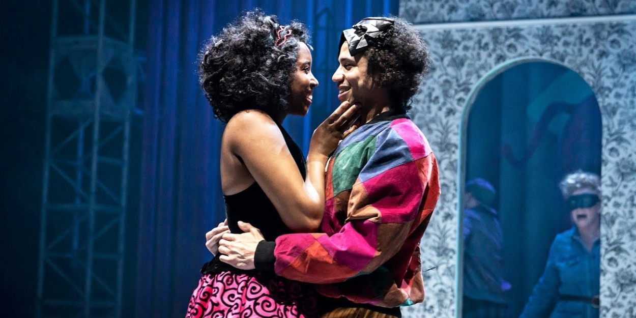 Video: First Look at SHORT SHAKESPEARE! ROMEO AND JULIET at Chicago Shakespeare Theater
