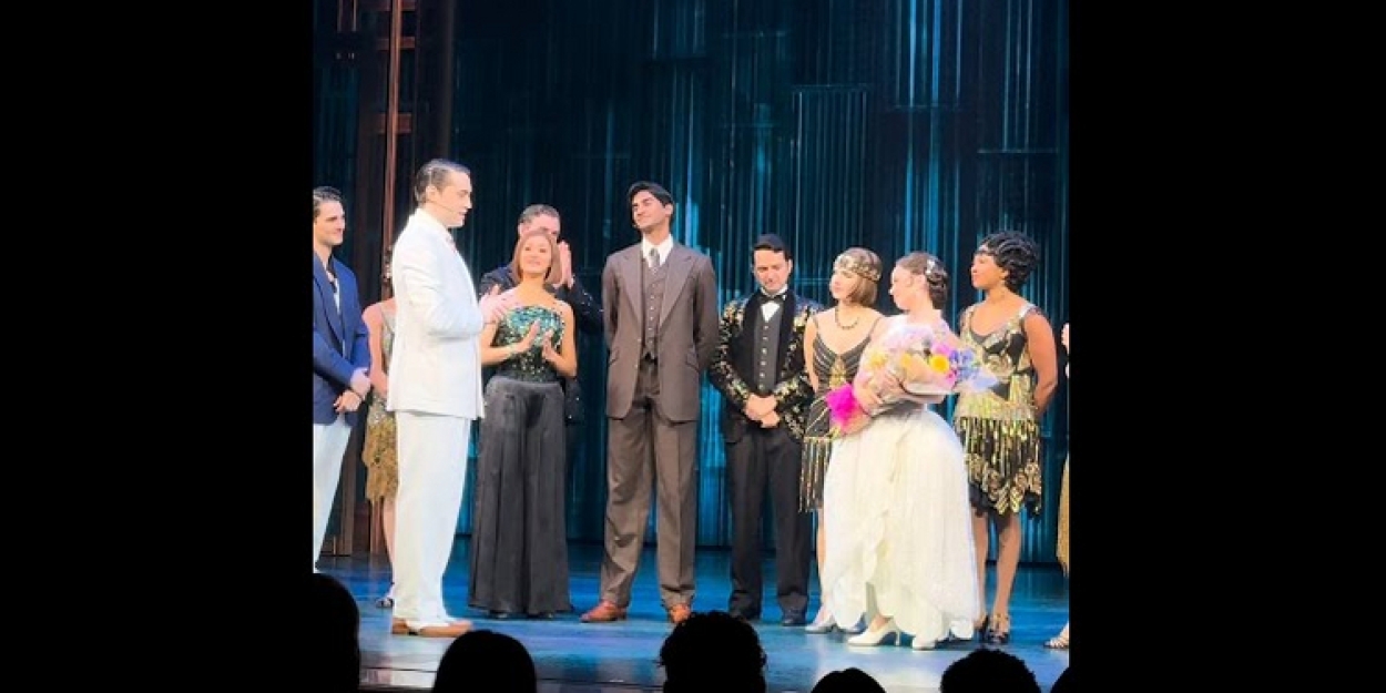 Video: Sarah Hyland Takes Final Bows in THE GREAT GATSBY Photo