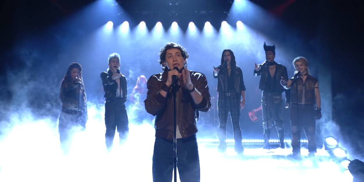 THE LOST BOYS Cast Performs “My Heart With You” and “Belong to Someone” THE LOST BOYS Cast Performs “My Heart With You” and “Belong to Someone”