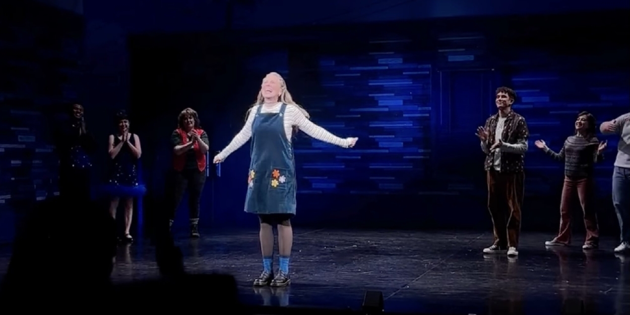 Video: Watch Carolee Carmello & the KIMBERLY AKIMBO Tour's First Curtain Call Photo