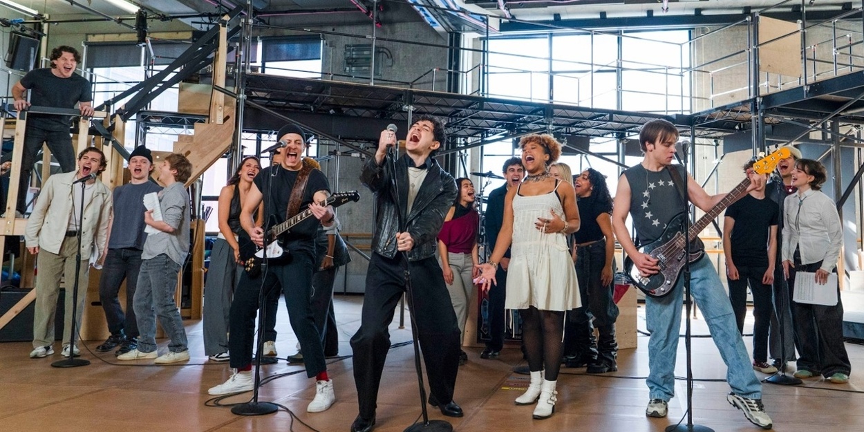 Video: Watch 'Lose Yourself/Have to Have You' From THE LOST BOYS Photo