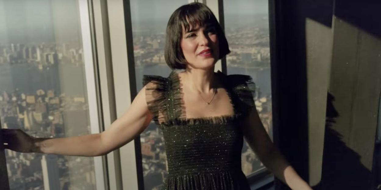 Watch WICKED's Alyssa Fox Perform 'The Wizard and I' at the Empire State Building Video