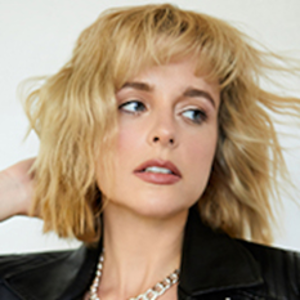 Erica Rhodes Comes to Comedy Works South This Week Image