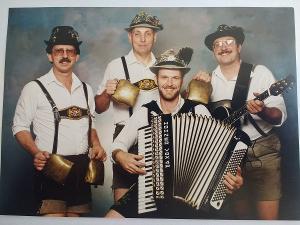 Next Weekend - Inaugural Oktoberfest Kicks Off In Lakeview East Off Of Belmont Image