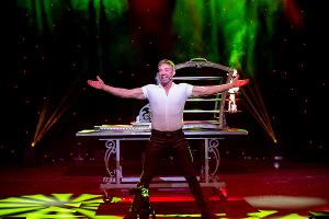 The World's Most Dangerous Magic Show Starring Richard Cadell Comes To Wolverhampton 