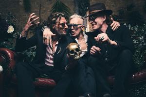 Alabama 3 Return To Clonakilty For A Special Acoustic Set 