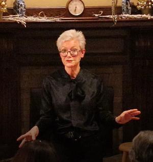 New Hampshire Theatre Project Presents Jennifer Munro In A CHRISTMAS CAROL Image
