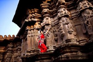 Shriram Bharatiya Kala Kendra and Dancing Deer Presents Molina Singh's Debut ODISSI Dance Image