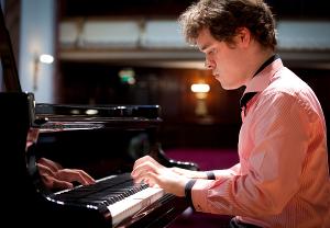 British Pianist Benjamin Grosvenor Performs For Steinway Society 