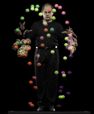 Michael Moschen to Bring MYSTERIOUS FORCES to the Ridgefield Playhouse in May Image
