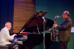Raue Center's BLUES WEEKEND to Feature Blues Greats Corky Siegel, Ernie Watts, And Derrick Procell 