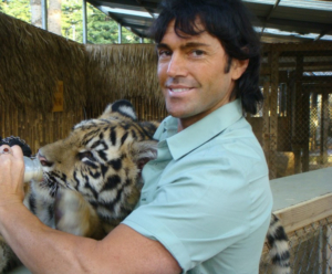 Zack Heart Launches New TV Series WALKABOUT WITH OUTBACK ZACK Image