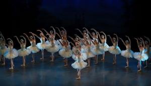 The School Of Ballet Arizona And Phoenix Youth Symphony Orchestras Unite To Showcase SWAN LAKE 