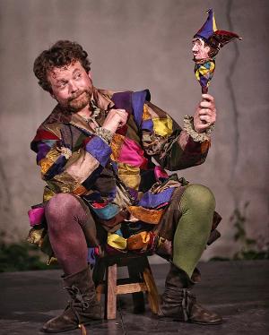 SHAKESPEARE'S FOOL Kicks Off Third UK Tour Image