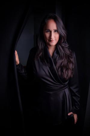Conductor Simone Menezes Leads The Colburn Orchestra For Her US Debut Next Month Image