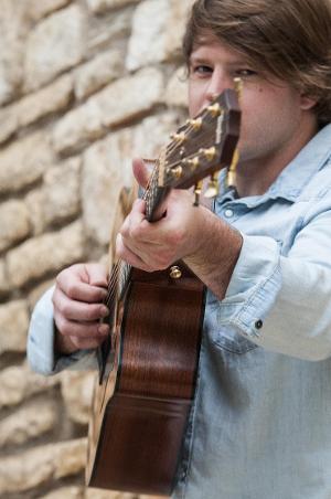Carter Beckworth Returns With Country Infused New Single 'Jillian' Image