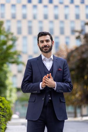 Pianist and Composer Michael Stephen Brown Joins Suòno Artist Management Roster Image