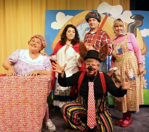 LITTLE RED RIDING HOOD in Spanish and English Comes to Theatre West 