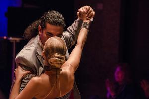 Leonardo Suarez Paz's PIAZZOLLA 100 Presents SYMPHONIC TANGO Image