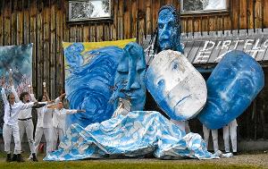 Bread & Puppet Theater to Return To NYC With Political Puppet Theater Image