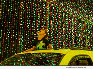 The World's Largest Animated Holiday Light Show Comes To Glendale AZ 