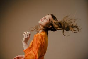DC Singer-Songwriter, Elle Mitchell Releases New Single, “Almost The One” Image