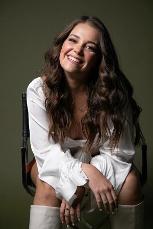 Country Songstress Maddie Leigh Releases New Single 'Morning After' Image