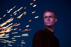 Creative Indie Synth-Pop Artist Tee Dee Dees Shares 'War' Single Image