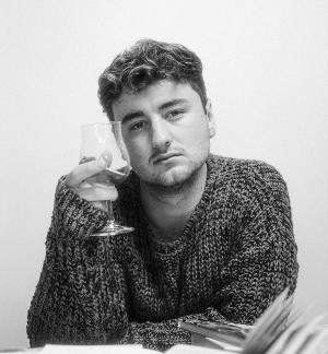 Tom Auton Returns With New Single '9 Til 9' Image