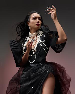 Haven Everly Releases Debut Single 'Raised By Wolves' Image
