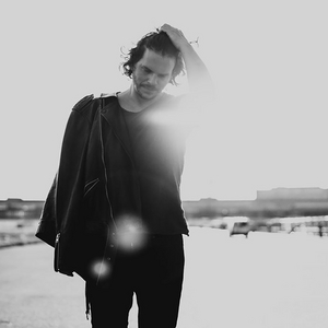 Indie-rock Songwriter Ro Bergman Shares 'All We Are' Video Image
