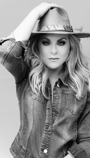 Hannah Anders Brings The Party In New Country Single 'Southern Free' 