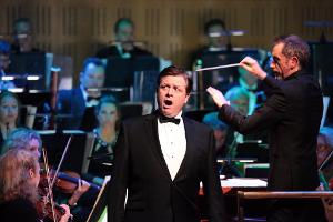 Famed Tenor Anthony Kearns Will Appear In Concert in Hudson, New Hampshire on Nov. 14, 2019 Image