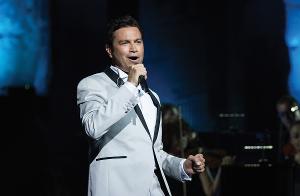 Mario Frangoulis Will Stream 'Blue Skies' An American Songbook Concert 