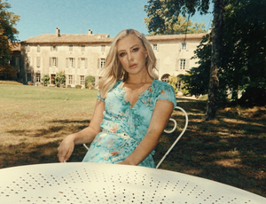 Iris Releases Dreamy Music Video For  Single 'Stars' Image