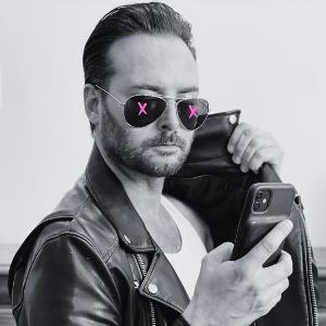 SWIPE RIGHT One Night Only With Nick Hardcastle At The Green Room 42 Image